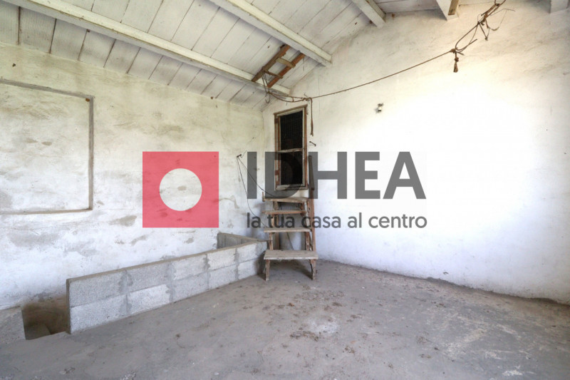 CASA SINGOLA CON GIARDINO A POSTIOMA - RIF. "AVP2"

L'agenzia immobiliare idhea ha il piacere di ...
