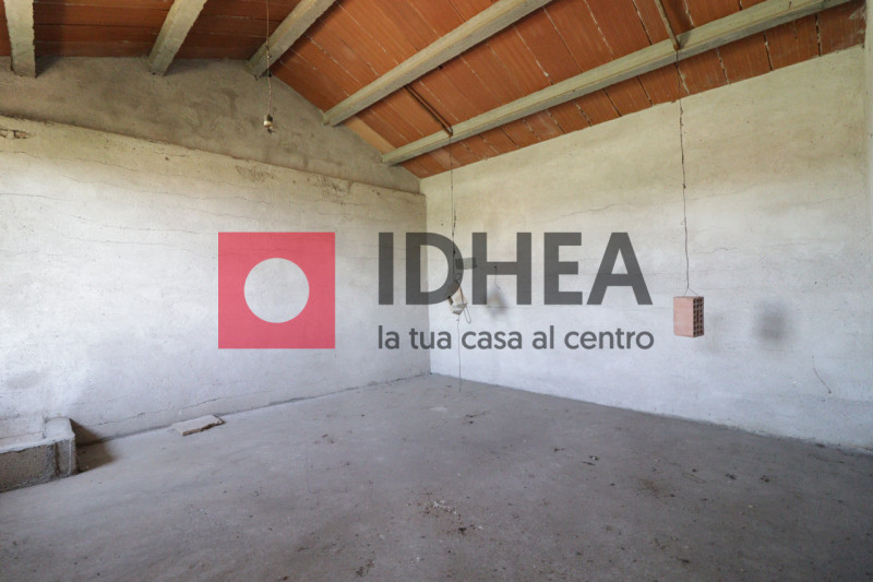 CASA SINGOLA CON GIARDINO A POSTIOMA - RIF. "AVP2"

L'agenzia immobiliare idhea ha il piacere di ...