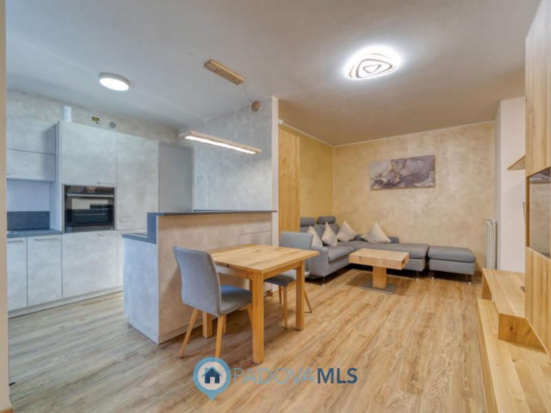 Immobile in esclusiva al Gruppo Padova MLS
NOVENTA PADOVANA Zona Noventana. Proponiamo in vendita...