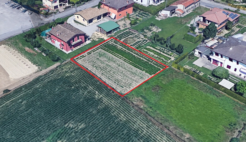 Nella zona di Casone, località a cavallo tra i comuni di Legnaro e Saonara, comodi ad autostrada,...