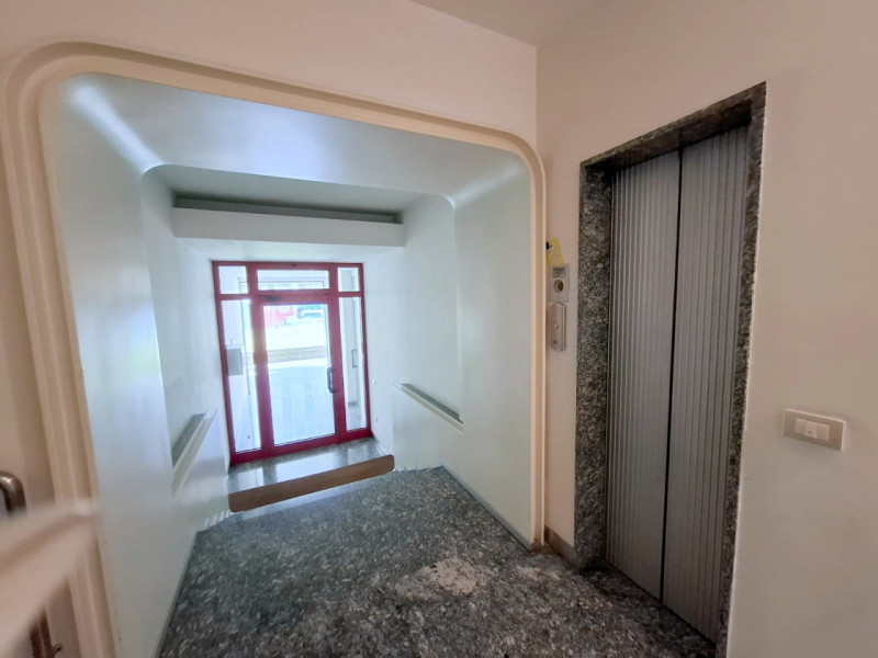 APPARTAMENTO ARREDATO IN CENTRO - CORSO MILANO € 1.000 MENSILI 

Se desideri vivere nel cuore pul...