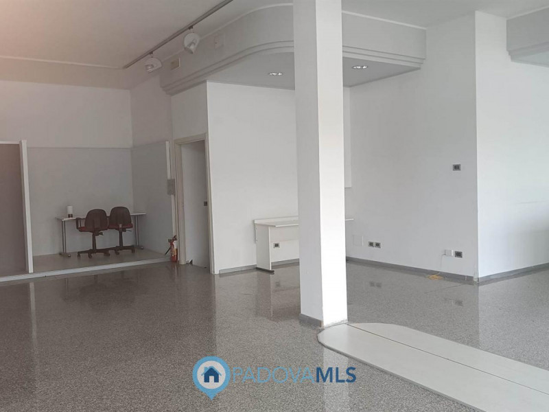 Immobile in esclusiva al Gruppo Padova MLS
In una zona facilmente raggiungibile e con facilità di...