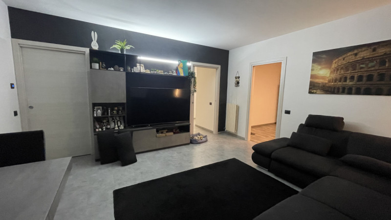 PALTANA: CLASSE ENERGETICA E EPgl,nren 149,10 KWh/mq anno. 
Appartamento al piano rialzato, comod...