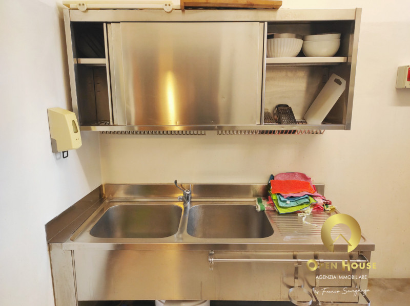 OPEN HOUSE by Franco Savegnago presenta l'affitto dell'attività ed arredamento per attività di Ba...