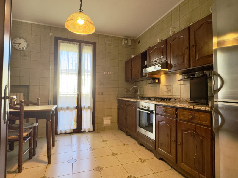 Nel cuore di Caselle di Selvazzano, in un contesto residenziale riservato e circondato dal verde,...