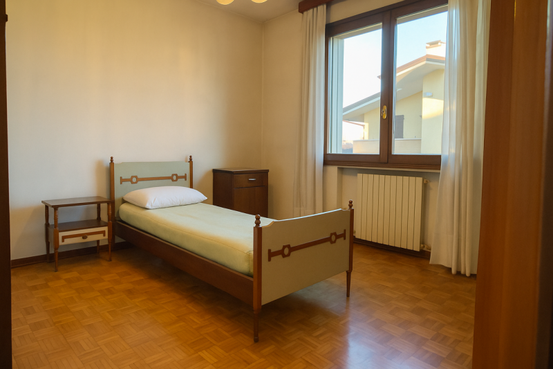 Nel cuore di Caselle di Selvazzano, in un contesto residenziale riservato e circondato dal verde,...