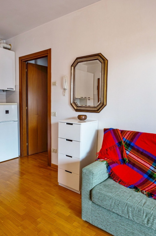 VICENZA - ZONA DI POLEGGE: AMPIO MINI AL PIANO PRIMO, COMPLETAMENTE ARREDATO E CON GARAGE - RIF. ...