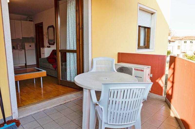 VICENZA - ZONA DI POLEGGE: AMPIO MINI AL PIANO PRIMO, COMPLETAMENTE ARREDATO E CON GARAGE - RIF. ...