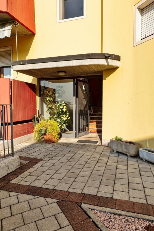 VICENZA - ZONA DI POLEGGE: AMPIO MINI AL PIANO PRIMO, COMPLETAMENTE ARREDATO E CON GARAGE - RIF. ...