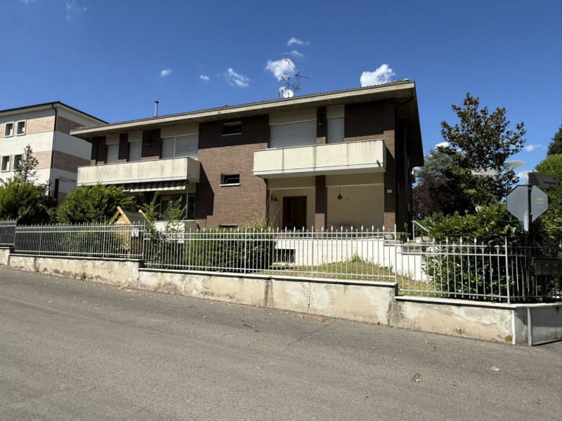 Sasso Marconi Vendita Appartamento più di 5 locali