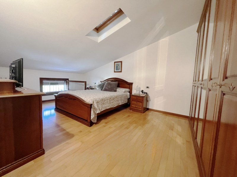 (Per INFO Cristina 3389226442) A soli 5 minuti di strada da Selvazzano Dentro, in una zona tranqu...