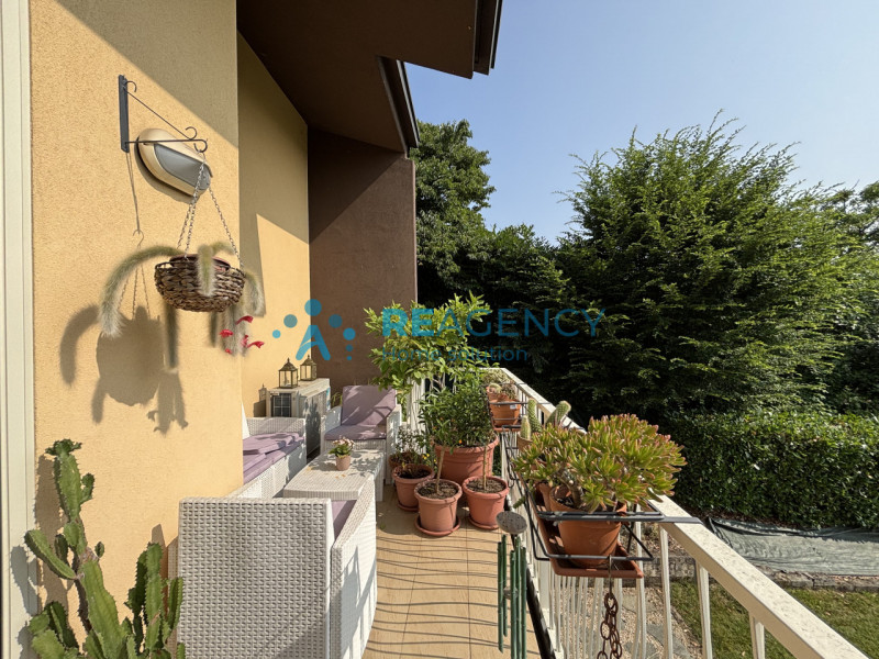 Se cerchi una casa comoda, luminosa e con vista panoramica, questa soluzione fa al caso tuo! Situ...