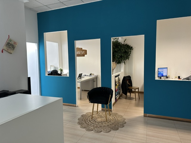 Vicenza: in zona industriale Est, proponiamo in locazione un laboratorio/magazzino di complessivi...