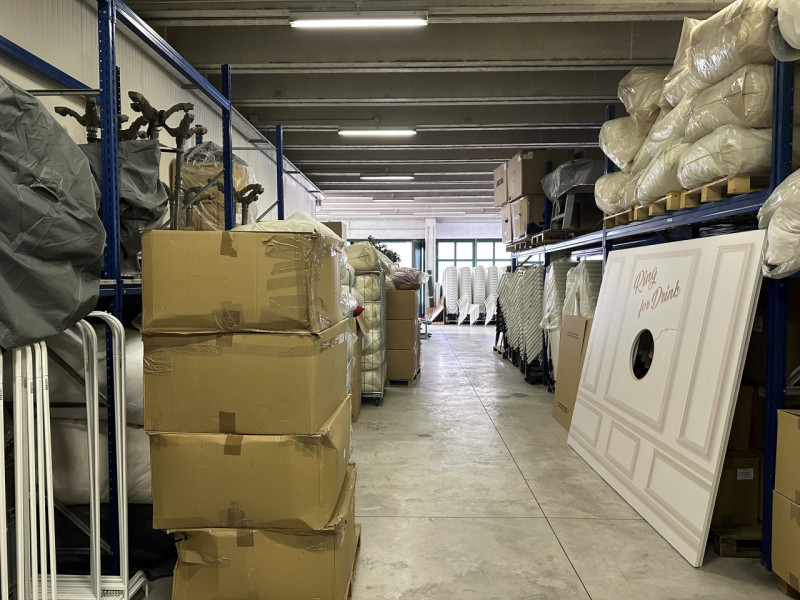 Vicenza: in zona industriale Est, proponiamo in locazione un laboratorio/magazzino di complessivi...