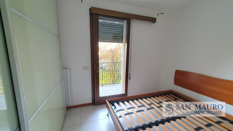 TORRI DI QUARTESOLO - MAROLA: In zona ben servita proponiamo una soluzione abitativa arredata svi...