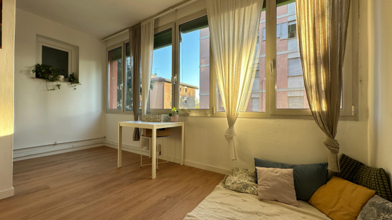 Alla Guizza, in via Pascoli, proponiamo in vendita un appartamento completamente ristrutturato e ...