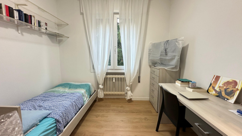 Alla Guizza, in via Pascoli, proponiamo in vendita un appartamento completamente ristrutturato e ...