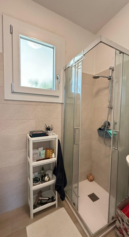 Alla Guizza, in via Pascoli, proponiamo in vendita un appartamento completamente ristrutturato e ...