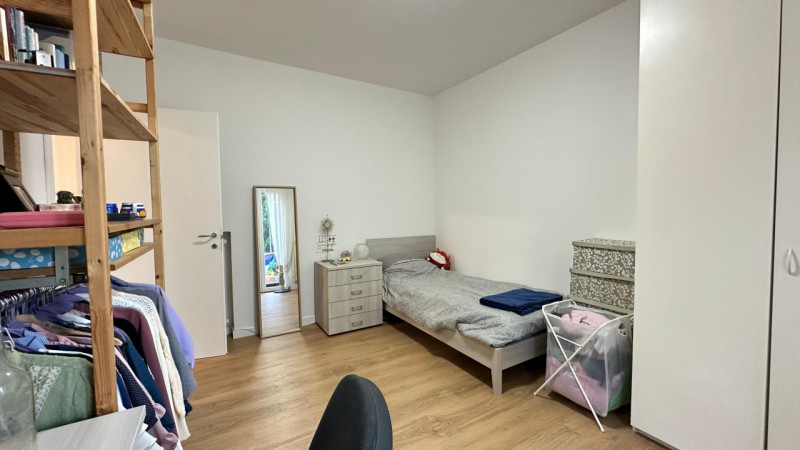 Alla Guizza, in via Pascoli, proponiamo in vendita un appartamento completamente ristrutturato e ...