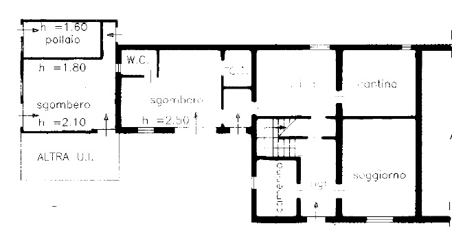 COMPOSIZIONE:
Proponiamo porzione di bifamiliare rivolta verso un'ampia zona verde con cortile e ...