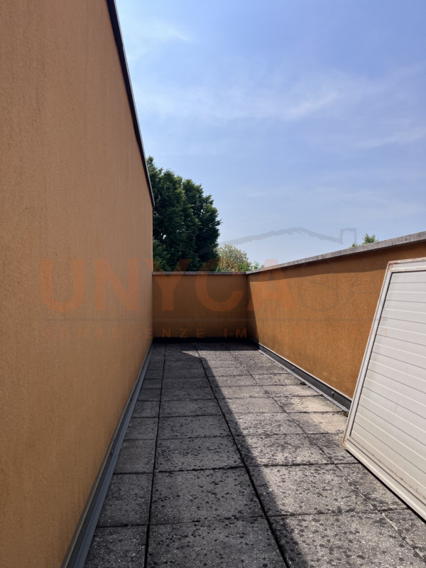 MESTRINO: fraz. Arlesega. Proponiamo in vendita un ampio e luminoso appartamento tricamere.
L'imm...