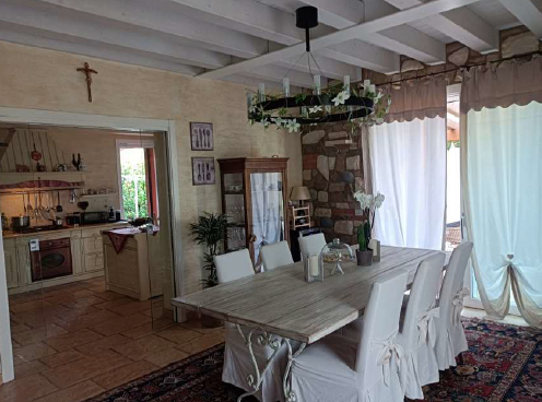 Rif. A.A.47-252

Vendita all'asta - villa con giardino in data 18 dicembre 2025

Descrizione: tra...