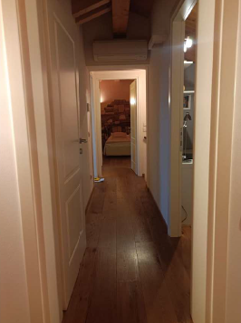 Rif. A.A.47-252

Vendita all'asta - villa con giardino in data 18 dicembre 2025

Descrizione: tra...