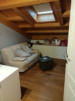 Rif. A.A.47-252

Vendita all'asta - villa con giardino in data 18 dicembre 2025

Descrizione: tra...