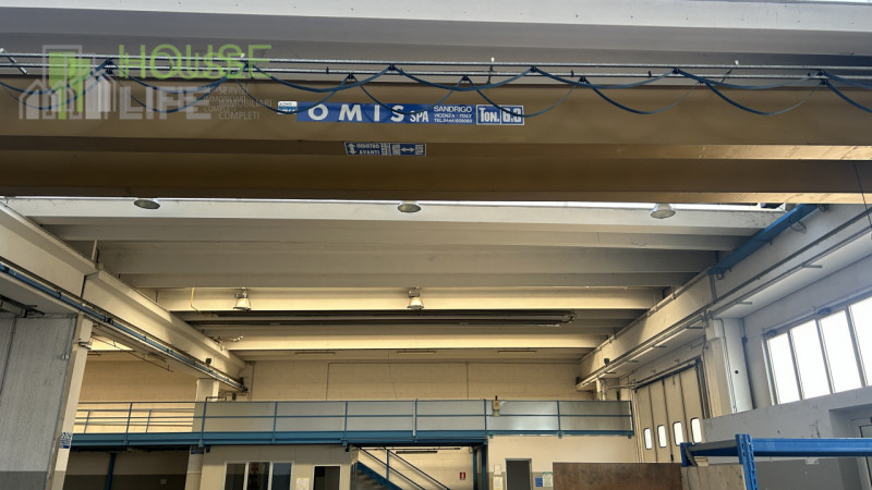 ZONA SCHIO: Z.I. CAPANNONE INDUSTRIALE  di mq 1900 circa H 7,00 sotto trave, area produttiva mq 1...