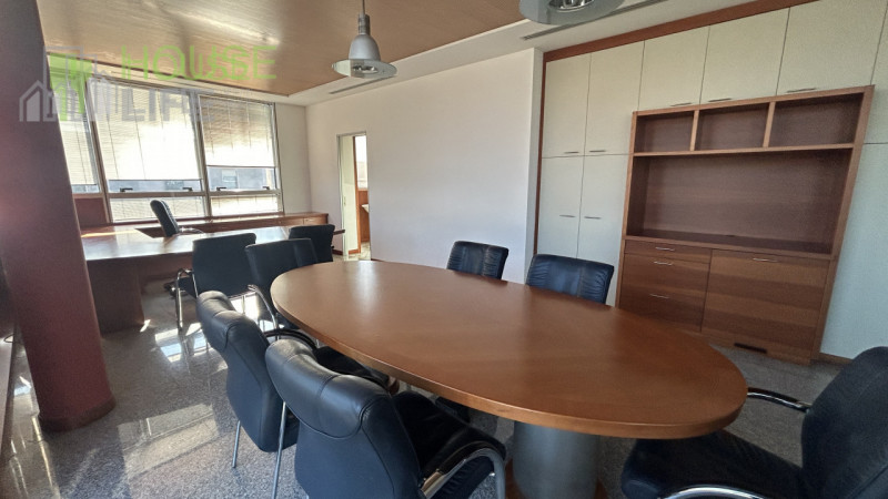 ZONA SCHIO: Z.I. CAPANNONE INDUSTRIALE  di mq 1900 circa H 7,00 sotto trave, area produttiva mq 1...