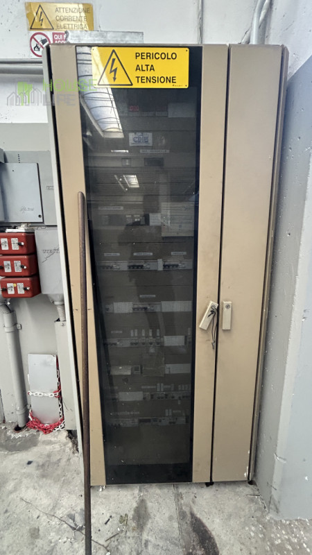 ZONA SCHIO: Z.I. CAPANNONE INDUSTRIALE  di mq 1900 circa H 7,00 sotto trave, area produttiva mq 1...