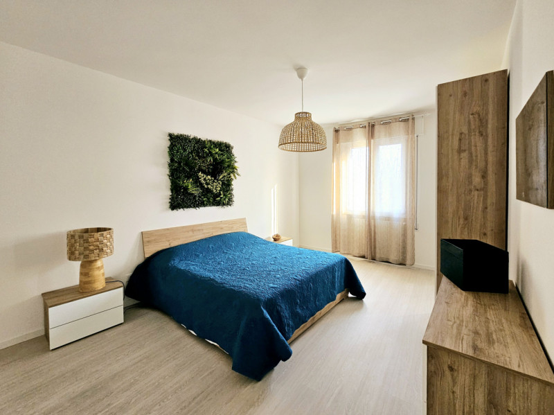 Proponiamo in affitto transitorio un accogliente appartamento, situato nella tranquilla e verdegg...