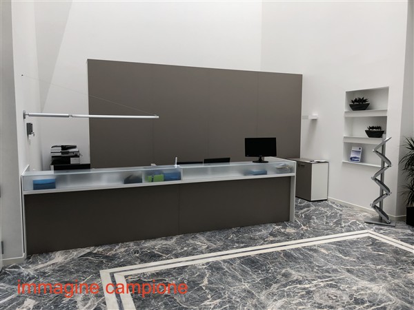 Rif. 1411 - C – ANTONIO – Per informazioni: 338.4892021
EUROMEDIA propone in locazione un immobil...