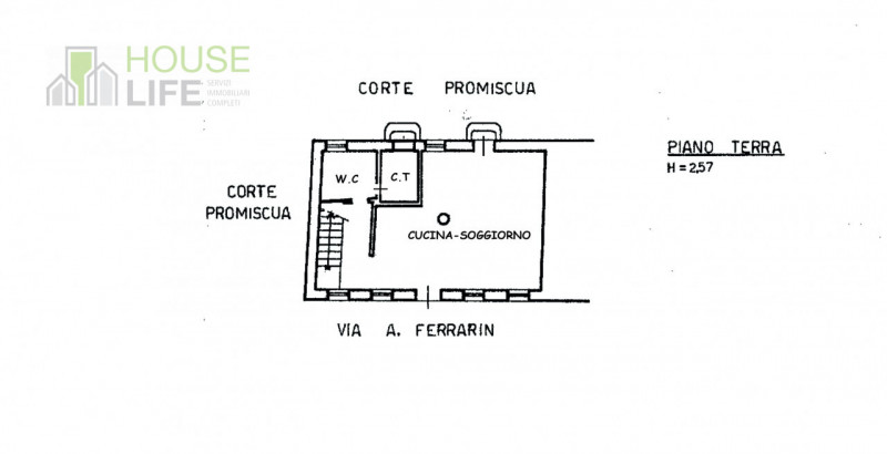 Zanè – In zona comoda al centro, CASA SINGOLA AFFIANCATA composta da soggiorno, cucina, camera ma...