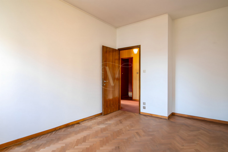 Scopri un'opportunità unica nel cuore di Città Giardino, una delle zone più ambite di Padova. Pro...