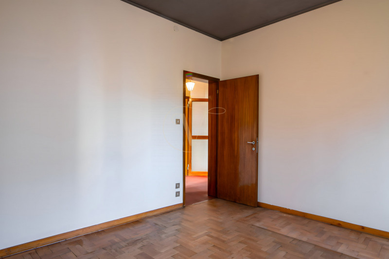 Scopri un'opportunità unica nel cuore di Città Giardino, una delle zone più ambite di Padova. Pro...