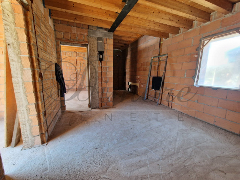 VILLANOVA DI CAMPOSAMPIERO: PORZIONE DI BIFAMILIARE AL GREZZO
A Murelle di Villanova di Camposamp...