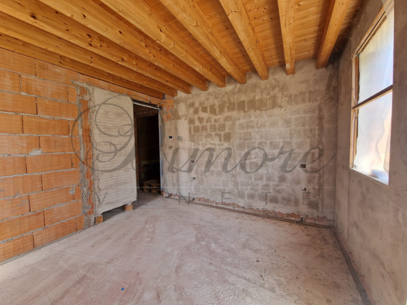 VILLANOVA DI CAMPOSAMPIERO: PORZIONE DI BIFAMILIARE AL GREZZO
A Murelle di Villanova di Camposamp...