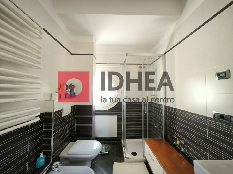 L'Agenzia immobiliare Idhea ha il piacere di proporvi questa splendida villa singola sita nel cuo...