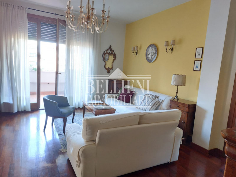 CORSO PADOVA: In un elegante stabile recentemente ristrutturato con Superbonus 110%, dotato di ca...