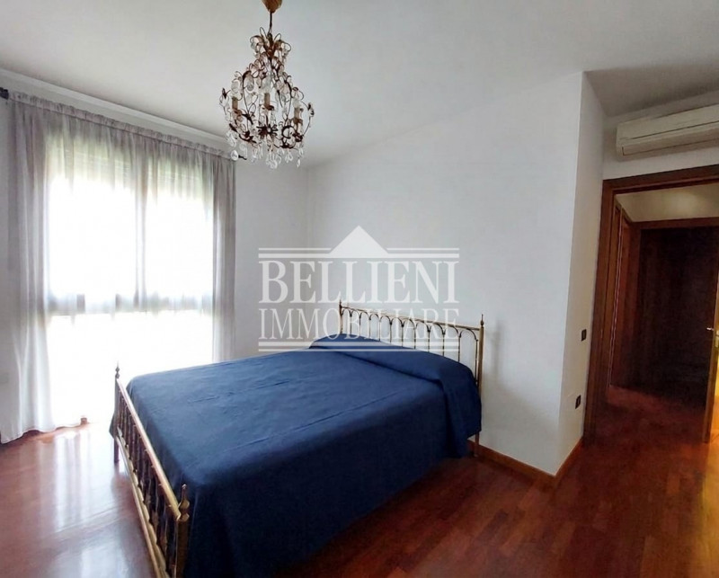 CORSO PADOVA: In un elegante stabile recentemente ristrutturato con Superbonus 110%, dotato di ca...