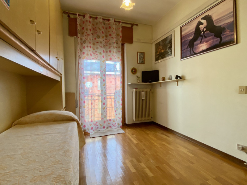 In zona residenziale tranquilla e al riparo dal traffico, proponiamo in vendita un appartamento t...