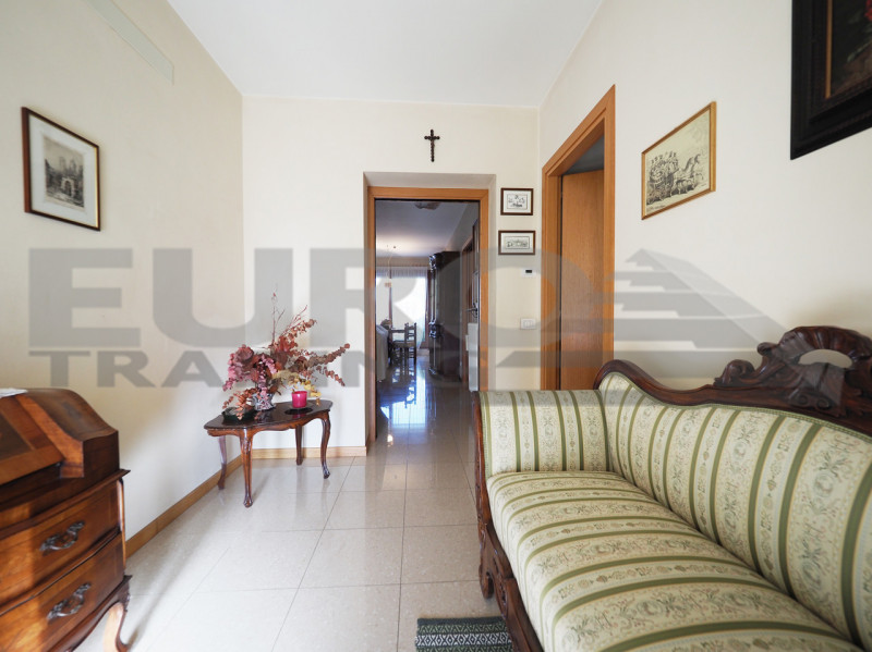 Nel pieno centro di Preganziol, proponiamo in vendita una splendida casa indipendente con ampio g...