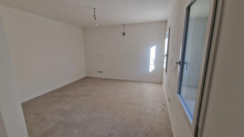 PADOVA – ZONA STANGA: Proponiamo ampia Villa singola ristrutturata in classe A4 con ampi spazi e ...