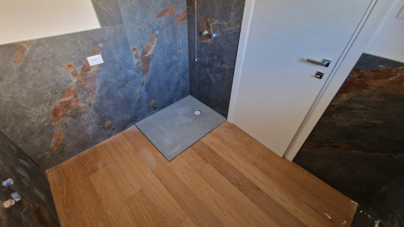 PADOVA – ZONA STANGA: Proponiamo ampia Villa singola ristrutturata in classe A4 con ampi spazi e ...