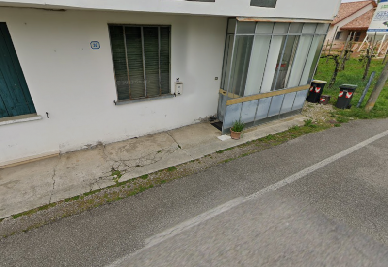 Se stai cercando un rifugio tranquillo immerso nel verde e lontano dal caos cittadino, questa è l...