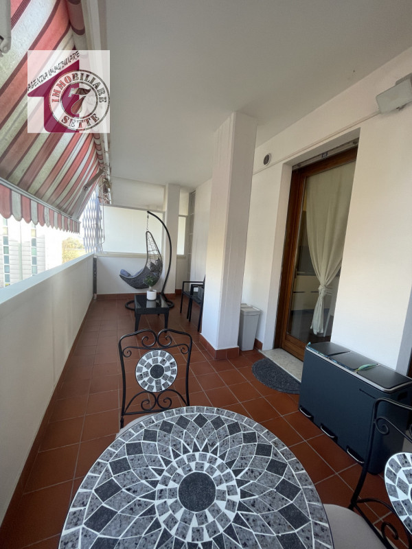 Vendesi MONTA' CENTRO zona PARCO MONTA' appartamento sviluppato al piano terzo su palazzina resid...