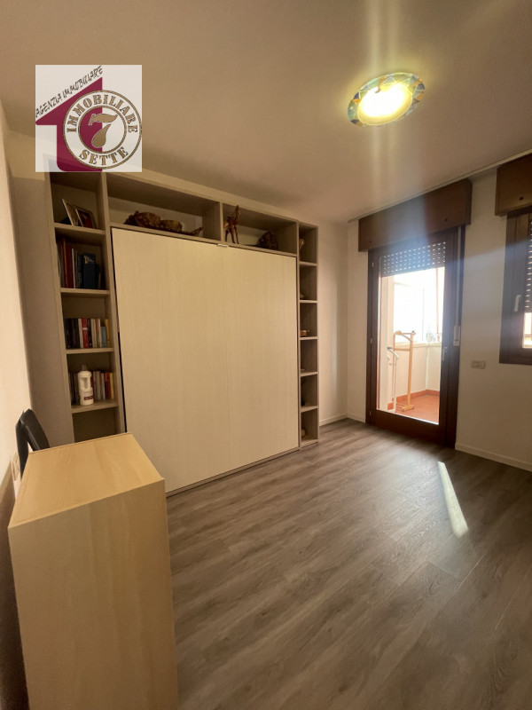 Vendesi MONTA' CENTRO zona PARCO MONTA' appartamento sviluppato al piano terzo su palazzina resid...