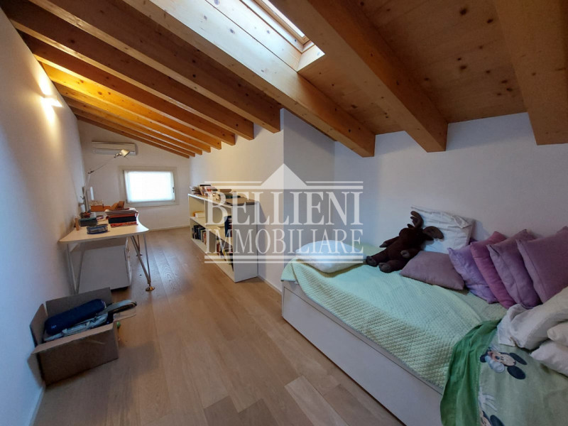 CENTRO STORICO: Nel cuore della città di Vicenza, a due passi dal Teatro Olimpico, sorge questo i...