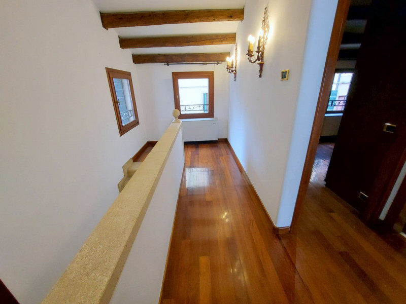 PALAZZETTO INDIPENDENTE IN CENTRO STORICO A PADOVA €.585.000 - rif.GB13-1828
Se stai cercando una...